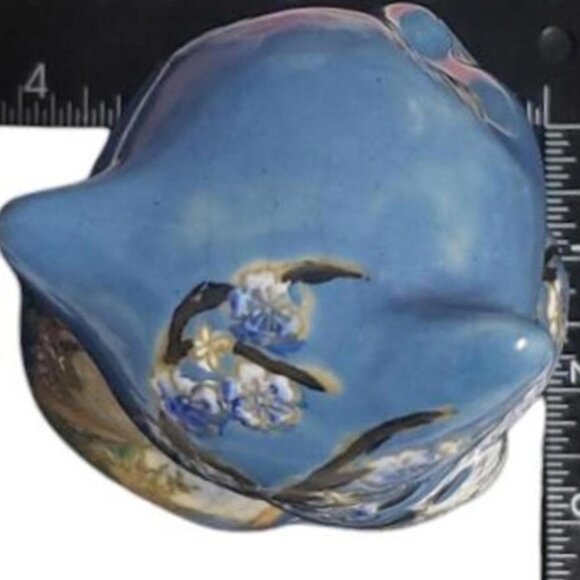 Hand-Painted Ceramic Cat Figurine With Geisha Design - Picture 14 of 14